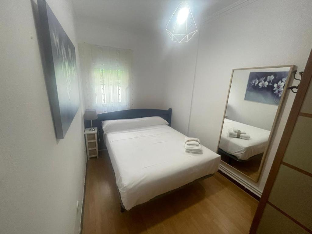 Bajo Al Lado Del Ayuntamiento Apartment Santander Luaran gambar