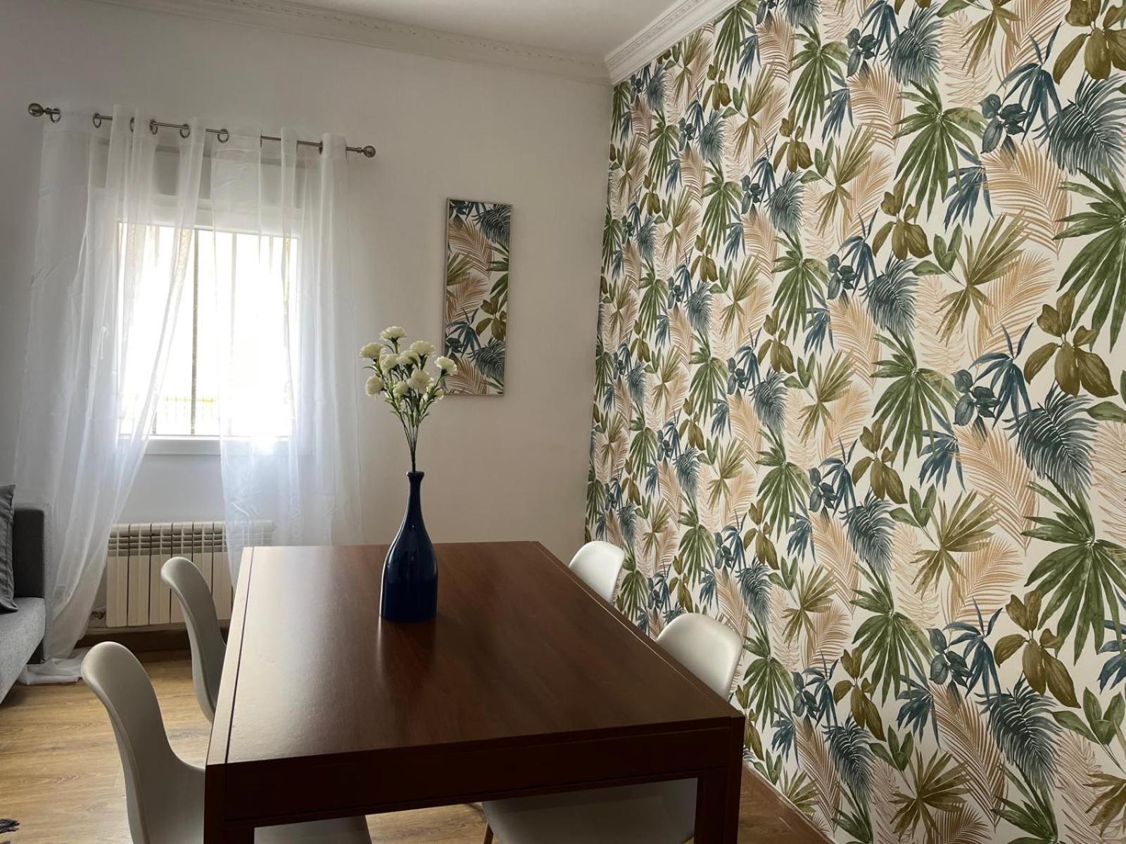 Bajo Al Lado Del Ayuntamiento Apartment Santander Luaran gambar
