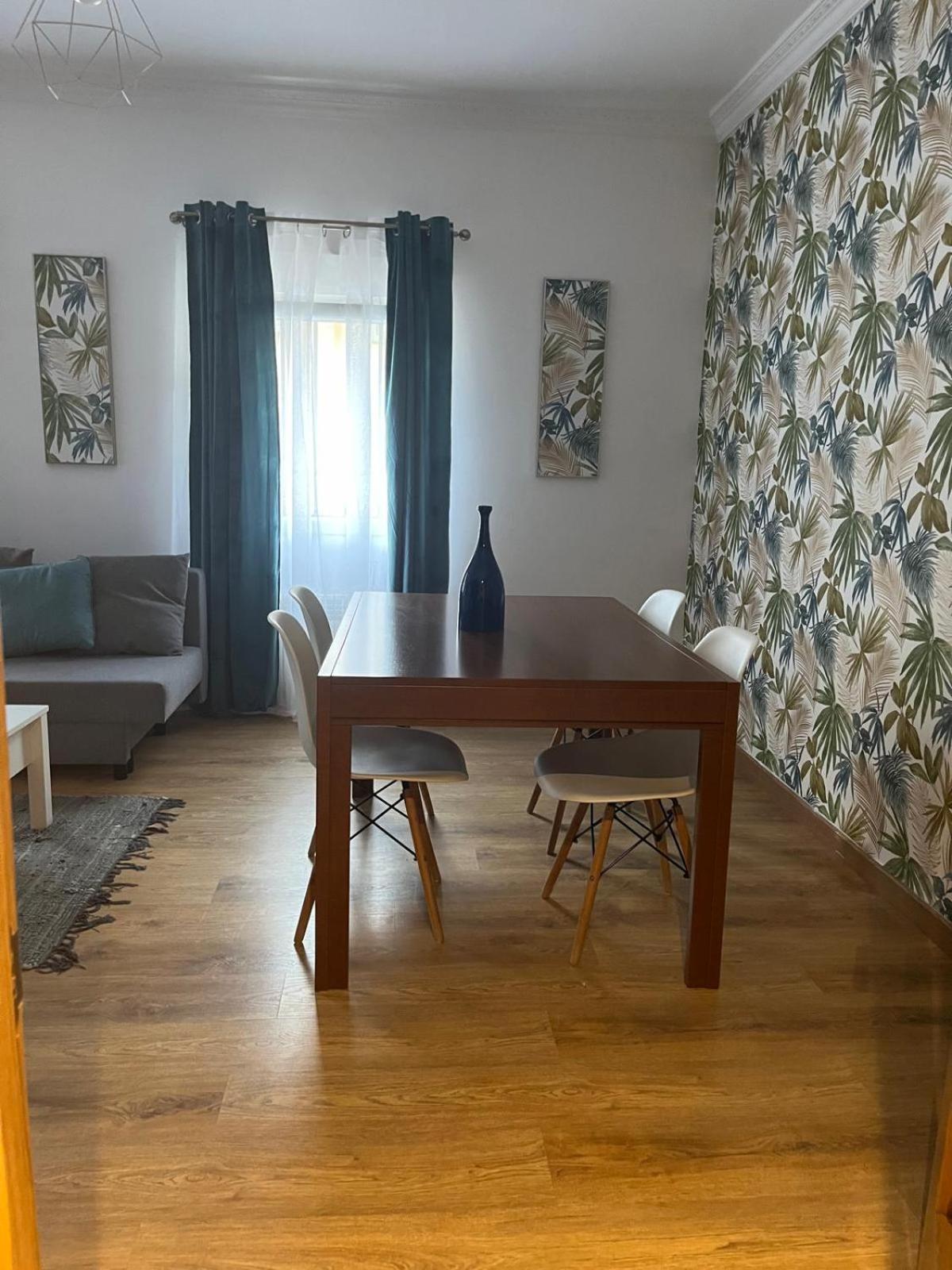Bajo Al Lado Del Ayuntamiento Apartment Santander Luaran gambar